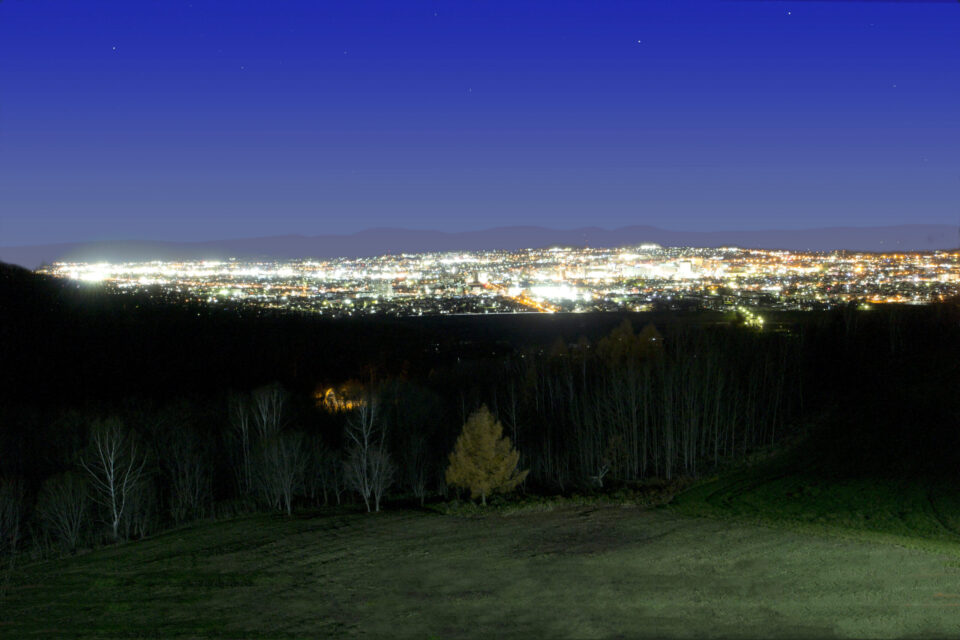 ホテルミルキーウェイから見た北見市の夜景